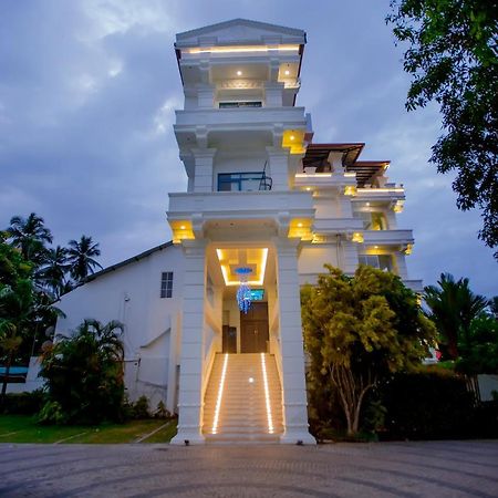 Euro Star Hotel Katunayaka Екстериор снимка