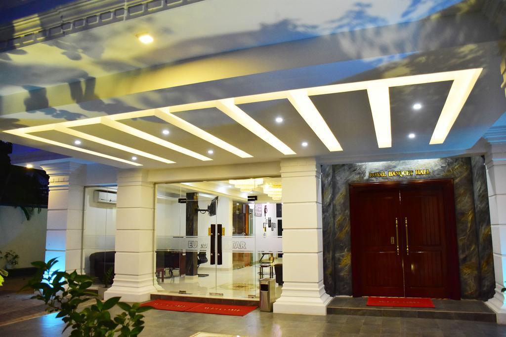 Euro Star Hotel Katunayaka Екстериор снимка