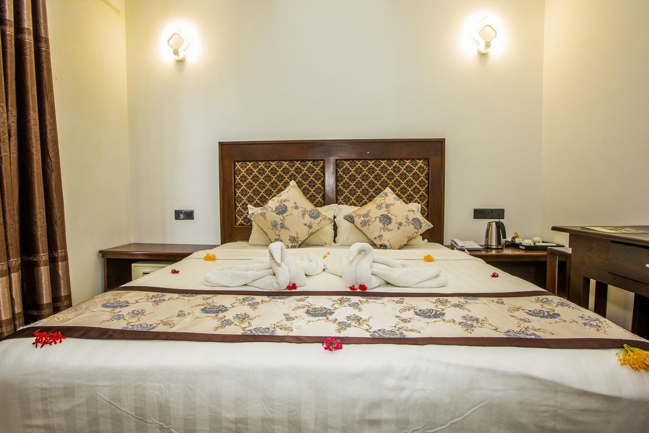Euro Star Hotel Katunayaka Екстериор снимка